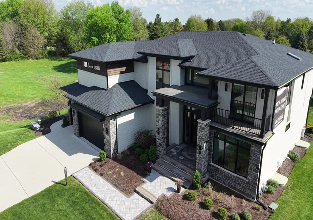 Photo 3 of Single family home for sale at 3947 Caliente Cir, Naperville, IL 60564 | MLS# 12622927 | Listing updated on 2026-09-24