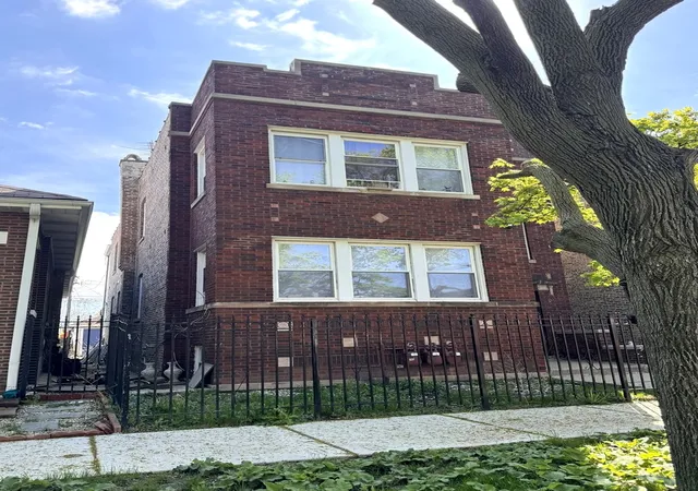 2nd image of 6113 S Sacramento Ave, Chicago, IL 60629 | MLS# 12622995
