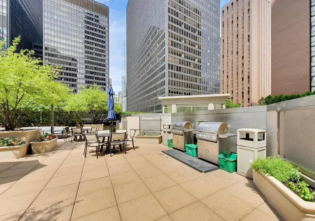 39th image of 222 N Columbus Dr #2106, Chicago, IL 60601 | MLS# 12623011
