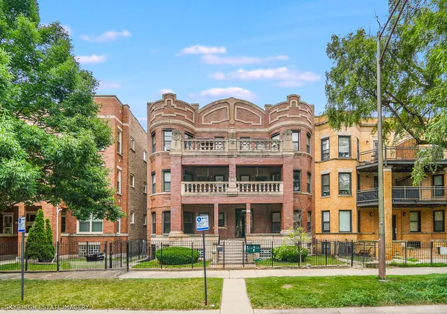 5743 S Michigan Ave, 5743 S Michigan Ave, Chicago, IL 60637