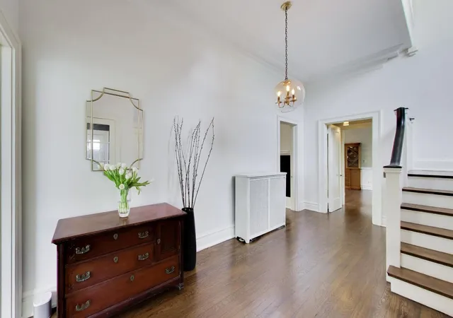 4th image of 1046 Ridge St, Evanston, IL 60202 | MLS# 12623252