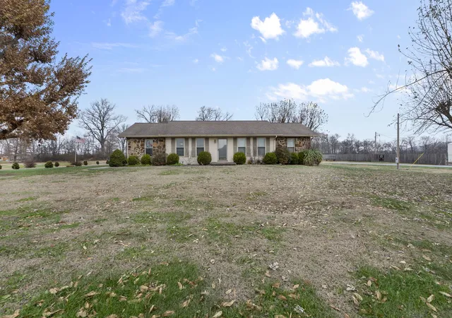 Photo 1 of Single family home for sale at 24250 Hanging Rock Rd, Mcclure, IL 62957 | MLS# 12623281 | Listing updated on 2026-09-24
