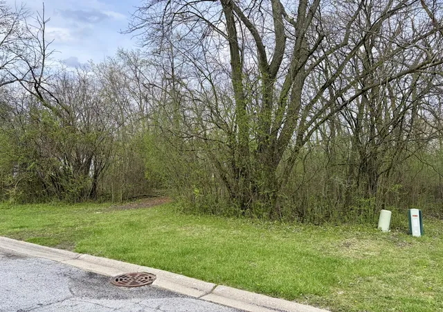 4th image of 879 Campbell Ave, Chicago Heights, IL 60411 | MLS# 12623290