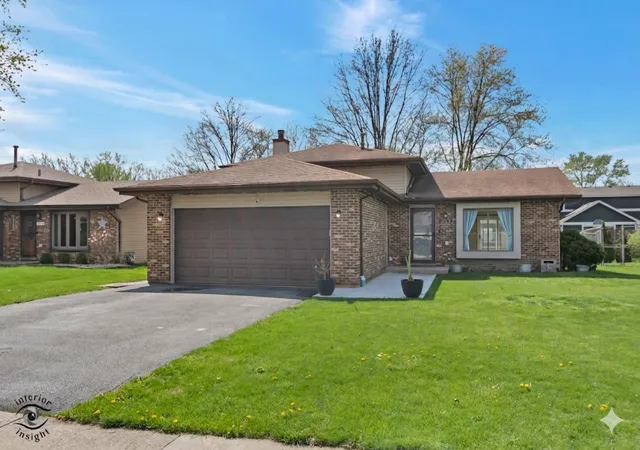 2nd image of 2413 Kerry Winde Dr, New Lenox, IL 60451 | MLS# 12623346