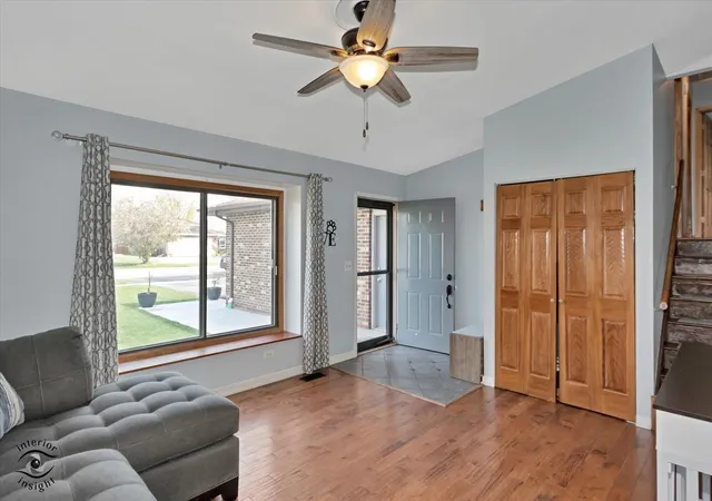 3rd image of 2413 Kerry Winde Dr, New Lenox, IL 60451 | MLS# 12623346