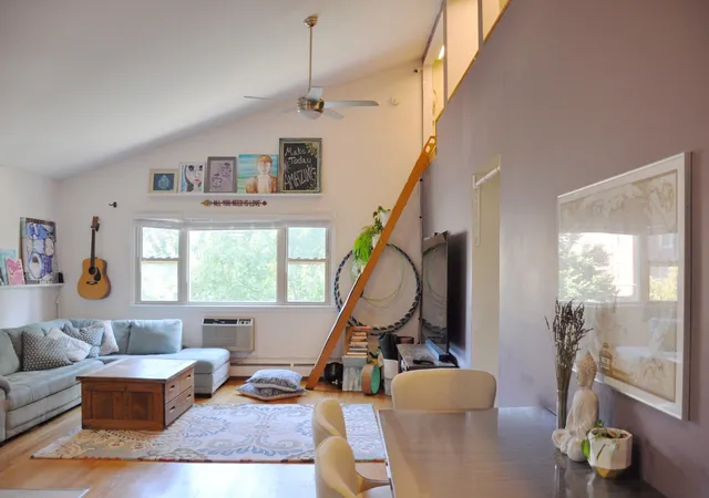 2nd image of 540 Hinman Ave #7, Evanston, IL 60202 | MLS# 12623941