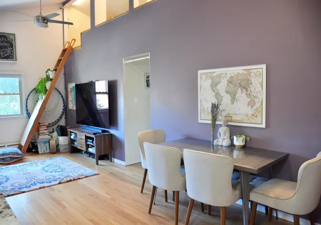 3rd image of 540 Hinman Ave, Evanston, IL 60202