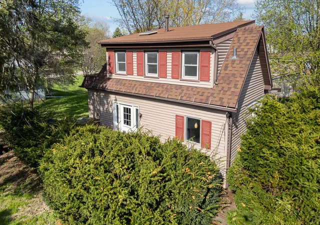 Photo 3 of Single family home for sale at 2416 7th Street, Moline, IL 61265 | MLS# 12623967 | Listing updated on 2026-10-02