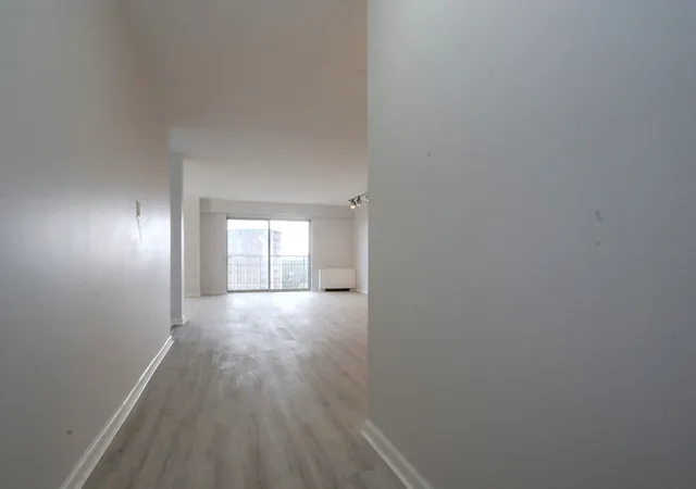 Homes for sale in Chicago, IL | 7033 N Kedzie Ave #1408, Chicago, IL 60645 | MLS# 12623978