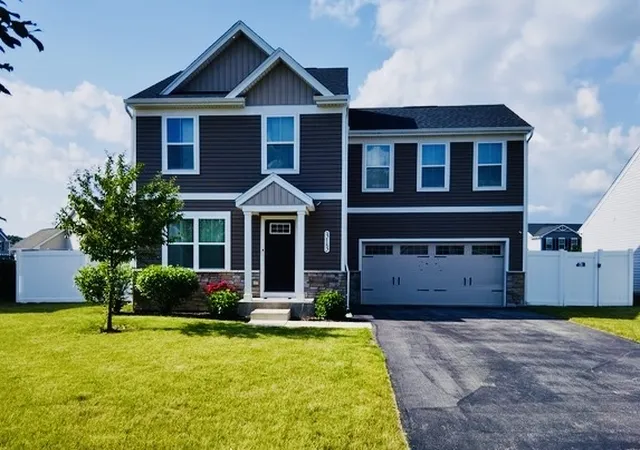 Photo 1 of Single family home for sale at 313 Pheasant Run Rd, Joliet, IL 60433 | MLS# 12624643 | Listing updated on 2026-10-01