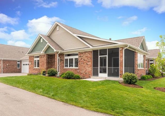 Homes for sale in Sycamore, IL | 18 Kloe Ln #18, Sycamore, IL 60178 | MLS# 12624649