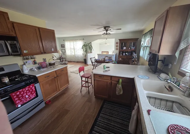 4th image of 15 Ridgeland Ave, Fox Lake, IL 60020 | MLS# 12624796