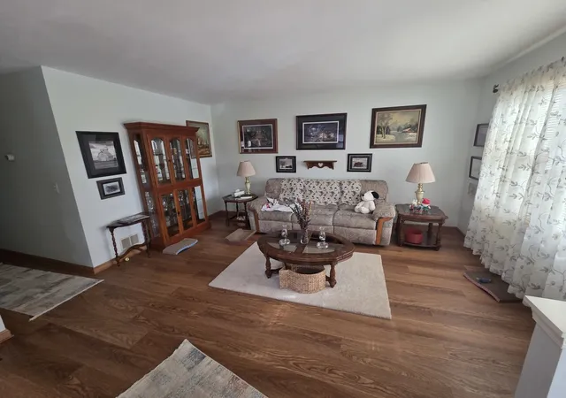 5th image of 15 Ridgeland Ave, Fox Lake, IL 60020 | MLS# 12624796