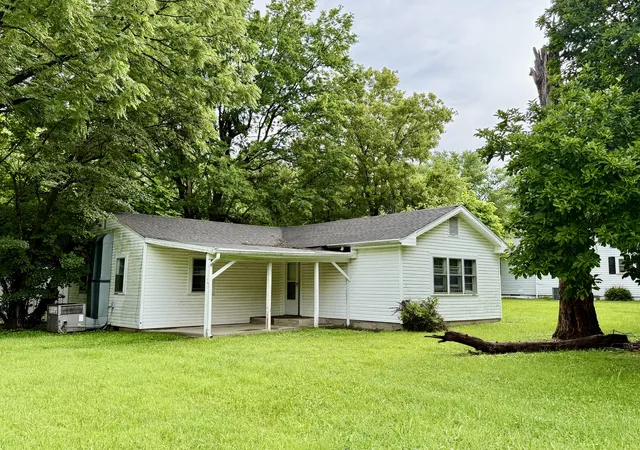 2nd image of 543 Tucker Ln, Metropolis, IL 62960 | MLS# 12624923