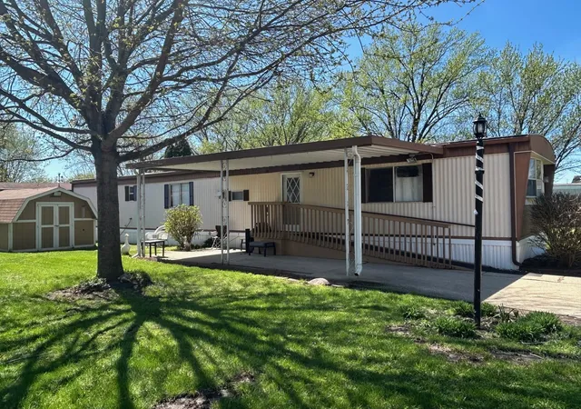 Photo 1 of Manufactured home for sale at 309 Lindenwood Dr, Belvidere, IL 61008 | MLS# 12624929 | Listing updated on 2026-09-09