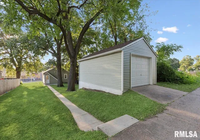 Photo 4 of Single family home for sale at 4105 11th Street, Rock Island, IL 61201 | MLS# 12624971 | Listing updated on 2026-08-27