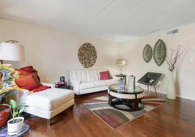 Photo 4 of Condo for sale at 12821 S Kenneth Ave #B3, Alsip, IL 60803 | MLS# 12625173 | Listing updated on 2026-09-01