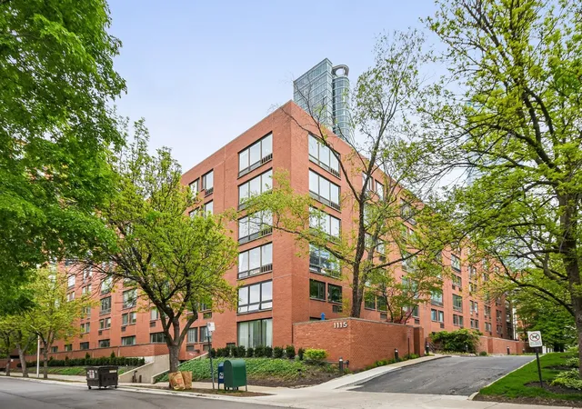 3rd image of 1115 S Plymouth Ct #201, Chicago, IL 60605 | MLS# 12625205