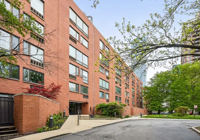 5th image of 1115 S Plymouth Ct #201, Chicago, IL 60605 | MLS# 12625205