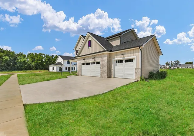 Photo 2 of Single family home for sale at 1113 Willowgrove Ln, Mahomet, IL 61853 | MLS# 12625232 | Listing updated on 2026-08-10