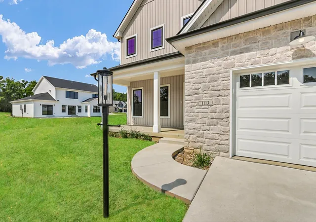 Photo 3 of Single family home for sale at 1113 Willowgrove Ln, Mahomet, IL 61853 | MLS# 12625232 | Listing updated on 2026-08-10