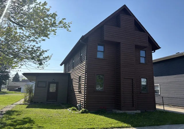 Photo 1 of Single family home for sale at 8758 Central Ave, Oak Lawn, IL 60453 | MLS# 12625340 | Listing updated on 2026-09-23