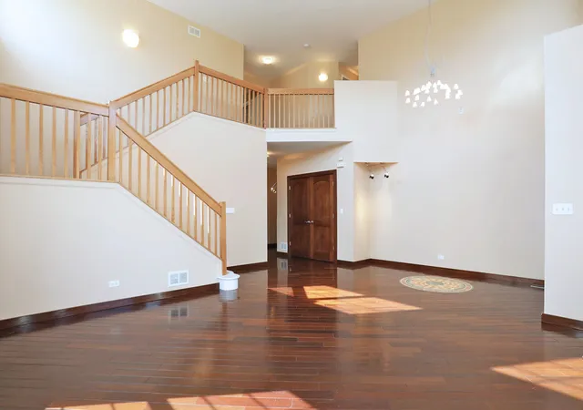 5th image of 829 Clover Ridge Ln, Itasca, IL 60143 | MLS# 12625445