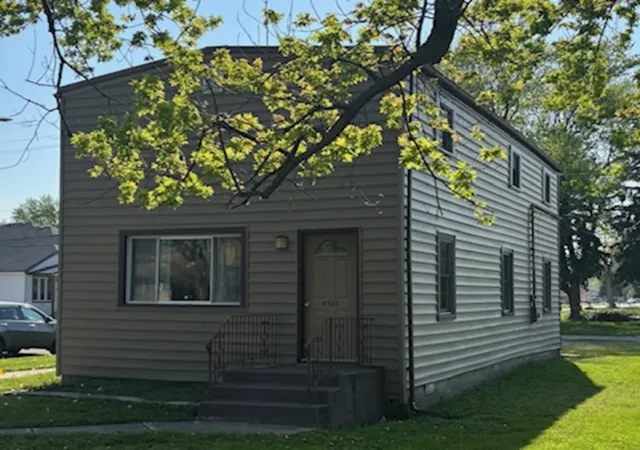 Photo 1 of Single family home for sale at 8762 Central Ave, Oak Lawn, IL 60453 | MLS# 12625488 | Listing updated on 2026-09-23