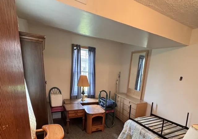 Photo 4 of Single family home for sale at 8762 Central Ave, Oak Lawn, IL 60453 | MLS# 12625488 | Listing updated on 2026-08-25