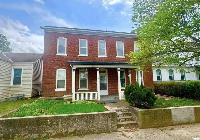 Photo 1 of Single family home for sale at 608 Adams, Quincy, IL 62301 | MLS# 12625605 | Listing updated on 2026-10-06