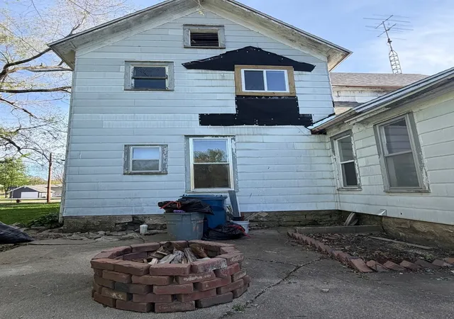 image of 385 E Main St, Sheldon, IL 60966 | MLS# 12625701