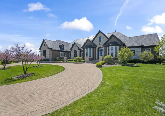 4th image of 23 Enclave Ct, South Barrington, IL 60010 | MLS# 12625719