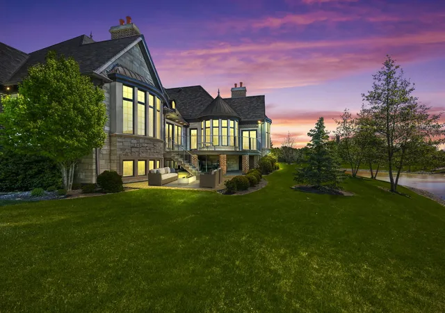 65th image of 23 Enclave Ct, South Barrington, IL 60010 | MLS# 12625719