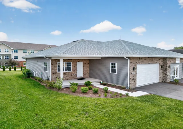 3rd image of 2031 Isabella Ln, Minooka, IL 60447 | MLS# 12625844