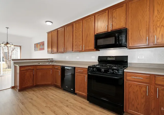 Homes for sale in Hainesville, IL | 325 N Patriot Dr, Hainesville, IL 60030 | MLS# 12626020