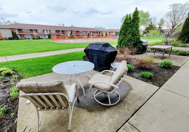 13th image of 1113 Holiday Ln #9, Des Plaines, IL 60016 | MLS# 12626088