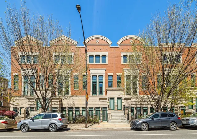 Homes for sale in Chicago, IL | 434 W Armitage Ave #C, Chicago, IL 60614 | MLS# 12626216