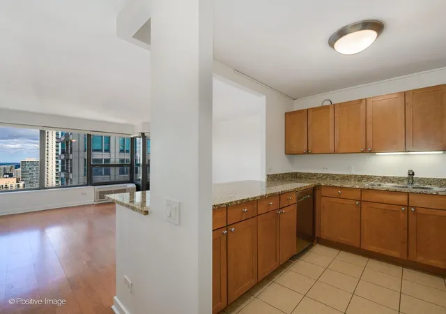 2nd image of 30 E Huron St #3506, Chicago, IL 60611 | MLS# 12626286