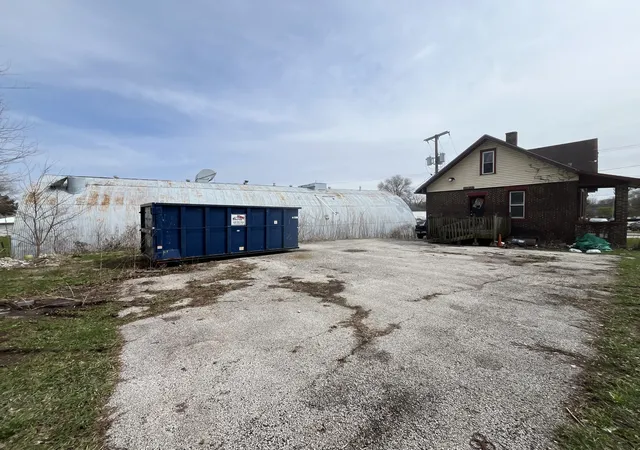Homes for sale in Aurora, IL | 1324 E New York St, Aurora, IL 60505 | MLS# 12626417