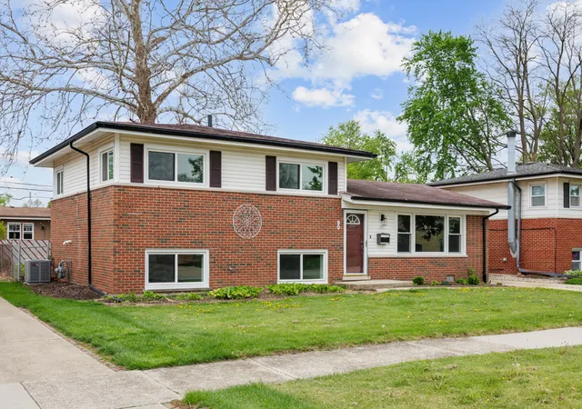 1st image of 90 Peyton Dr, Chicago Heights, IL 60411 | MLS# 12626452