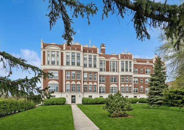 1st image of 470 Sheridan Rd #2, Evanston, IL 60202 | MLS# 12626504