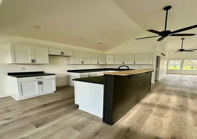 Photo 3 of Single family home for sale at 527 12th Street, Peru, IL 61354 | MLS# 12626595 | Listing updated on 2026-07-20