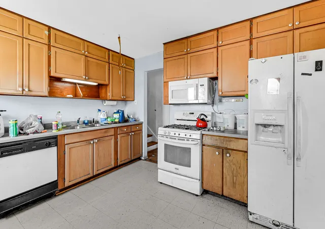 4th image of 325 Gentry St, Park Forest, IL 60466 | MLS# 12626619