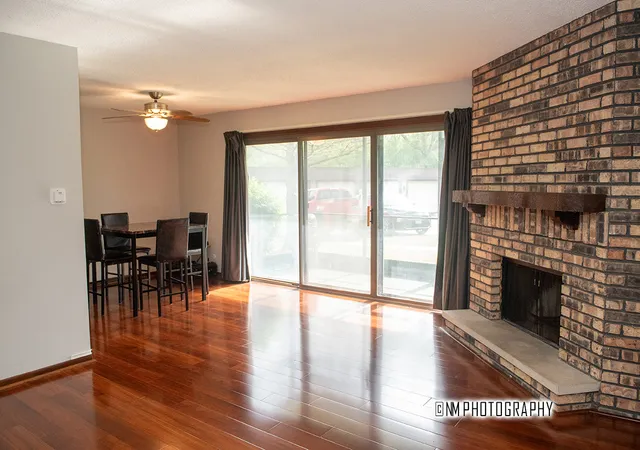 Listing Photo 3 - Condo for sale in building located at 9182 S Rd, Palos Hills, IL 60465 - Unit #A