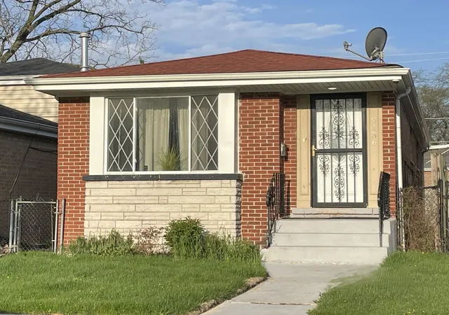 Photo 3 of Single family home for sale at 9136 S Eggleston Ave, Chicago, IL 60620 | MLS# 12626972 | Listing updated on 2026-08-18