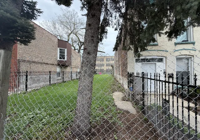 1st image of 425 N Lawndale Ave, Chicago, IL 60624 | MLS# 12627043