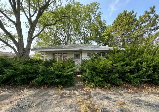 Homes for sale in Hoopeston, IL | 515 S Market St, Hoopeston, IL 60942 | MLS# 12627074