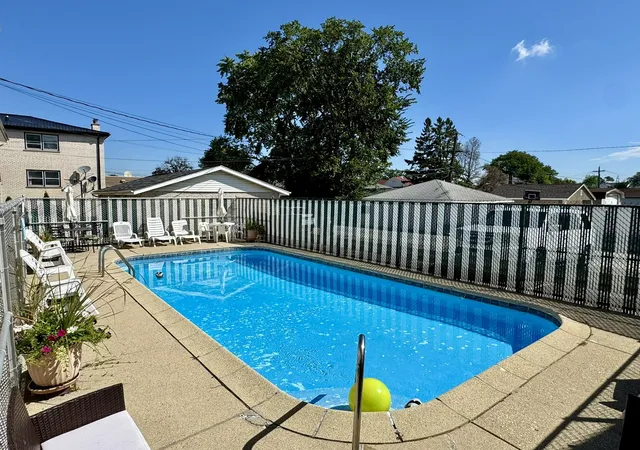 4th image of 1247 S Mannheim Rd #3, Westchester, IL 60154 | MLS# 12627106