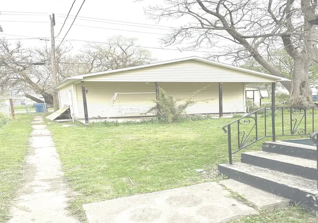 2nd image of 1221 E Chestnut St, Kankakee, IL 60901 | MLS# 12627567