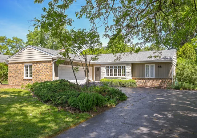 1st image of 456 Fairview Ave, Glen Ellyn, IL 60137 | MLS# 12627684